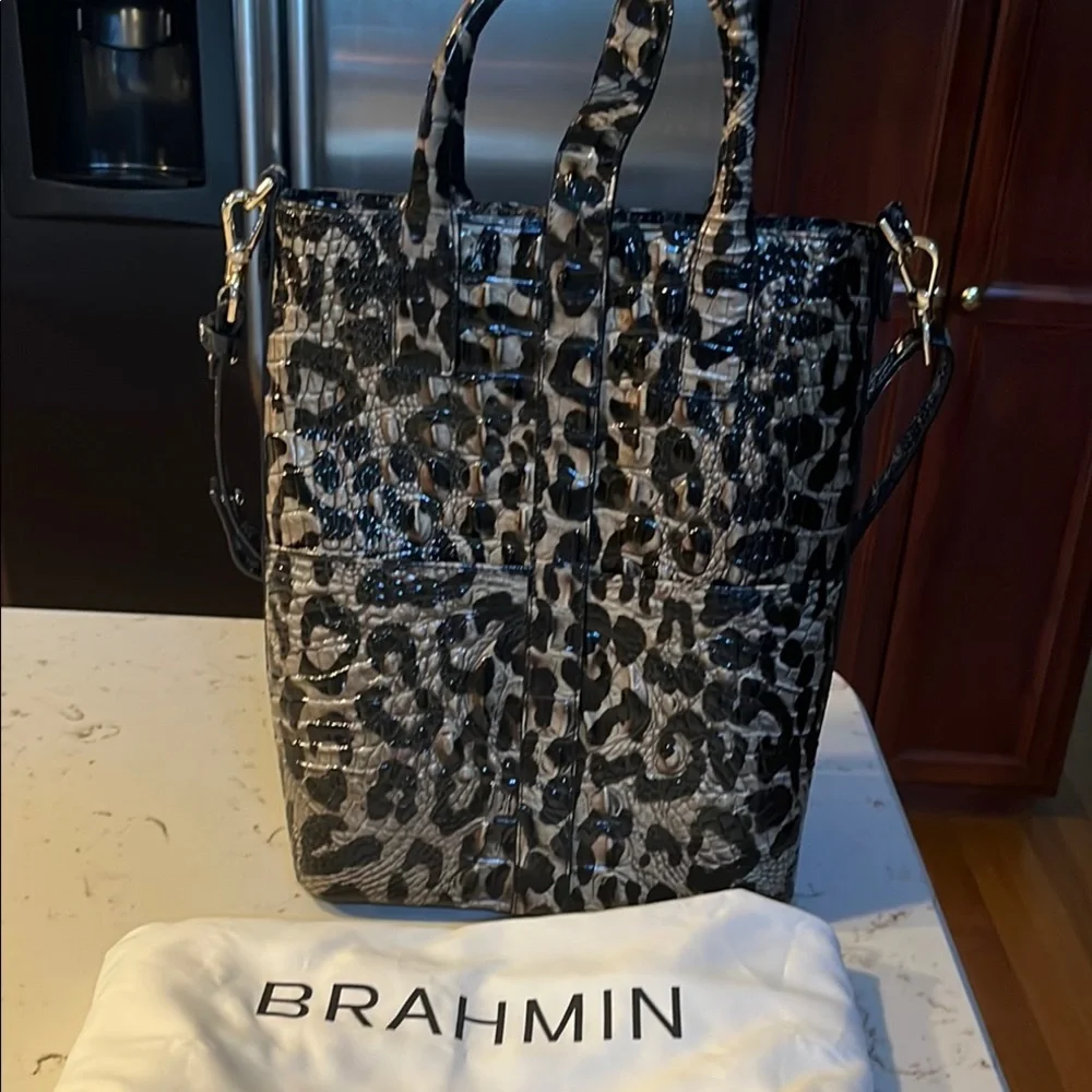 Brahmin Black & Taupe  Wine Carrier Tote or shoulder bag with Animal Print - Picture 2 of 4